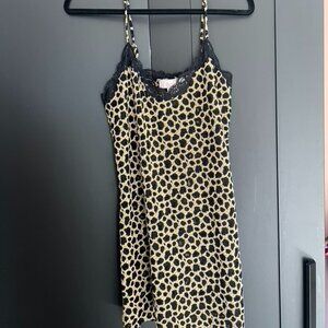 Oscar de la Renta nightgown